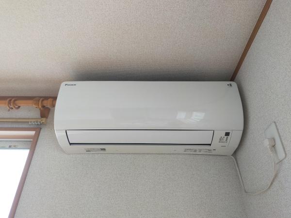 新白岡9丁目貸家