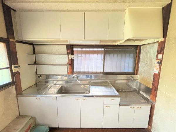 幸手市中２丁目貸家