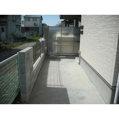 メゾン2番館