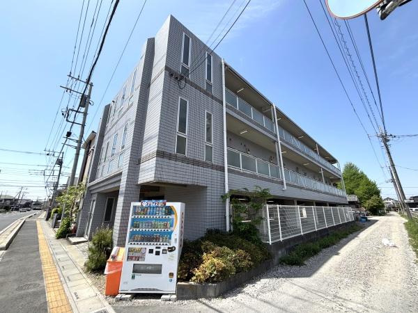 彩梨館