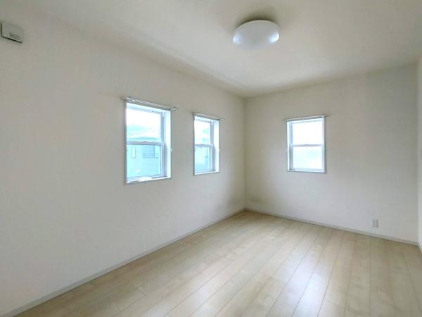 リーブルファイン幸手市中５丁目