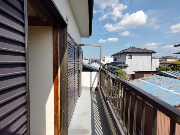 東栄2丁目貸家