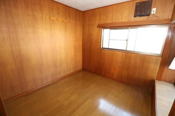 東栄2丁目貸家