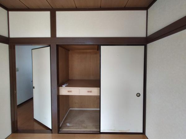 東栄2丁目貸家