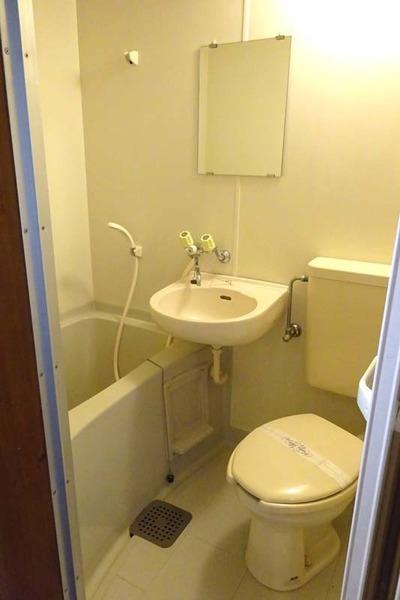 モア・クレスト