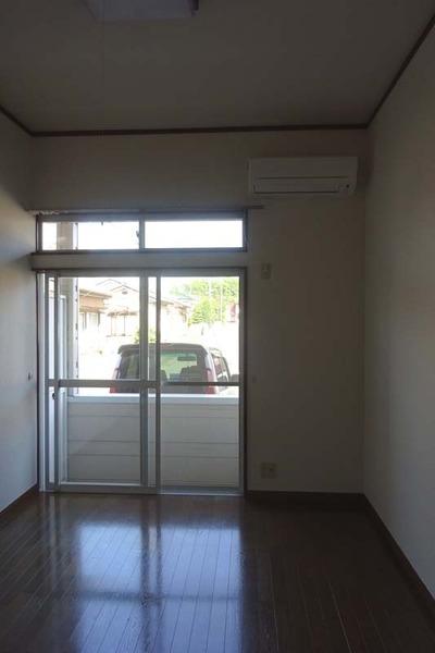 モア・クレスト