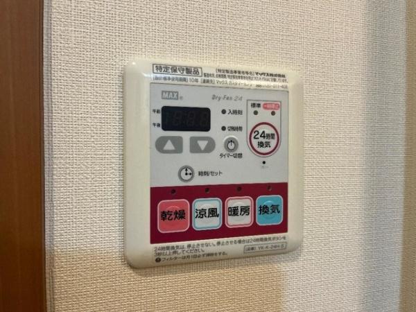 ティー・エム・ラドゥール(その他)