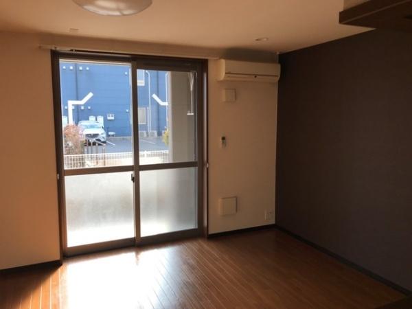 コンフィード(リビング)