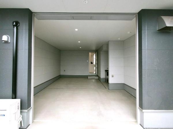 ガレージハウス久喜青毛