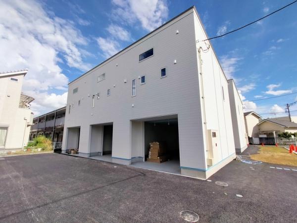 ソレアードアクア B