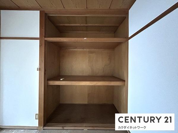 シックスストーリーズ