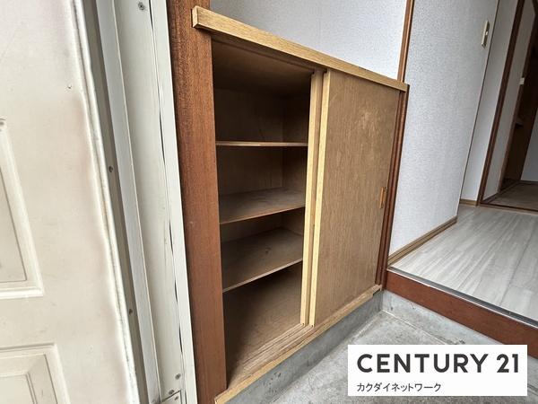 シックスストーリーズ