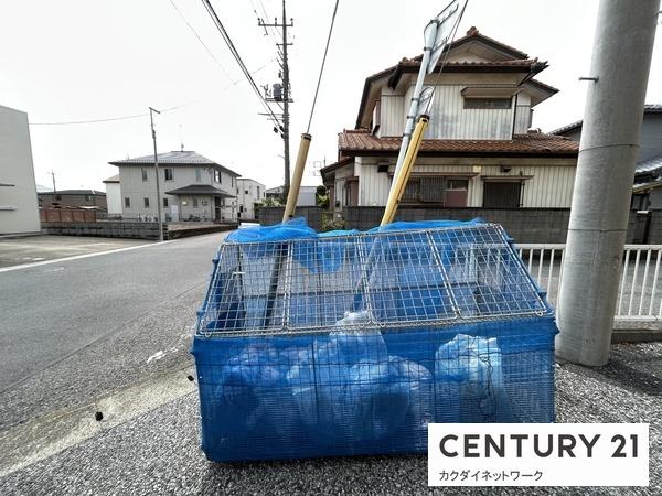 モア・クレスト