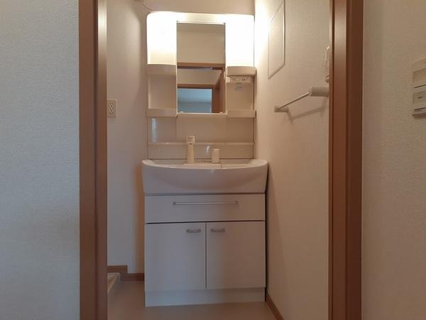 加須市礼羽のアパート