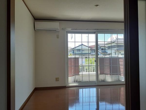 幸手市北１丁目のアパート