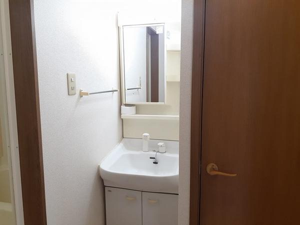 幸手市北１丁目のアパート