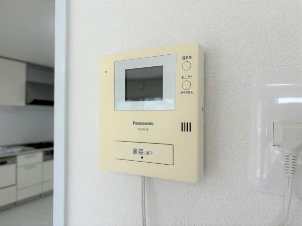 東鷲宮ニュータウン駅前通り4-8