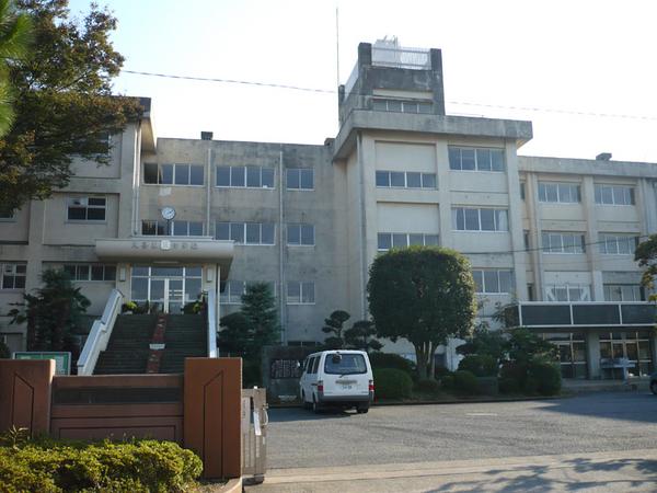 リーフアベニュー(久喜市立久喜東中学校)
