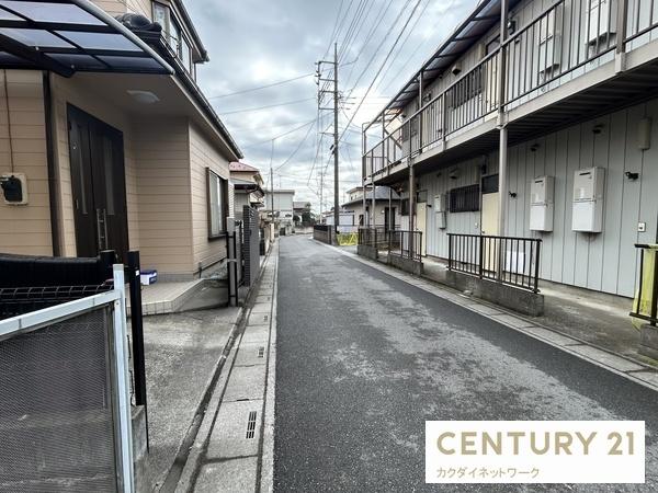 フラット沖山