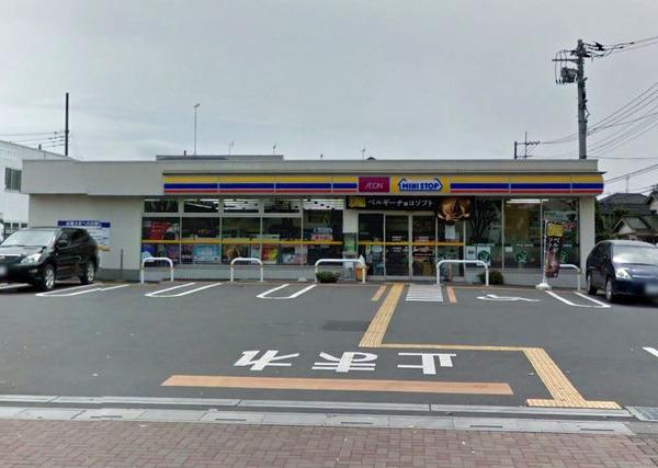 ボナール新白岡(ミニストップ新白岡駅東口店)