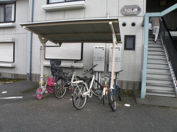 白岡市白岡のアパート