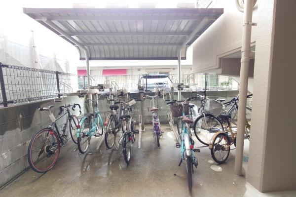 サンロージュ箱崎駅前