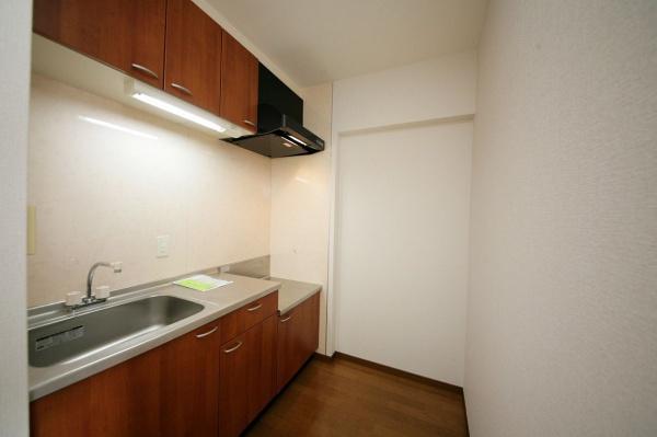 福岡市博多区吉塚４丁目のマンション