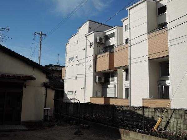 福岡市東区原田２丁目のアパート