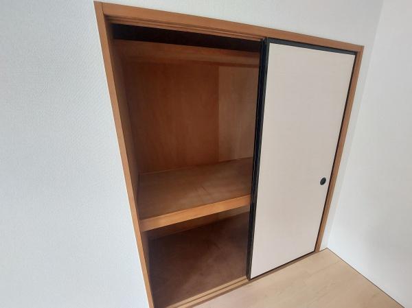 福岡市博多区吉塚５丁目のマンション