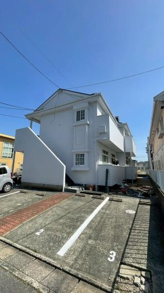 福岡市東区松崎２丁目のアパート