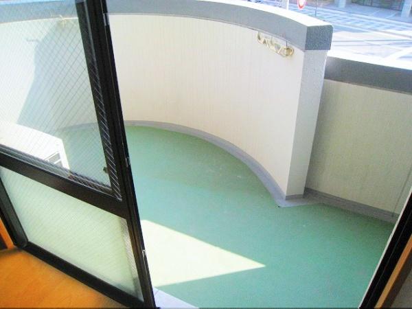 福岡市博多区吉塚６丁目のマンション
