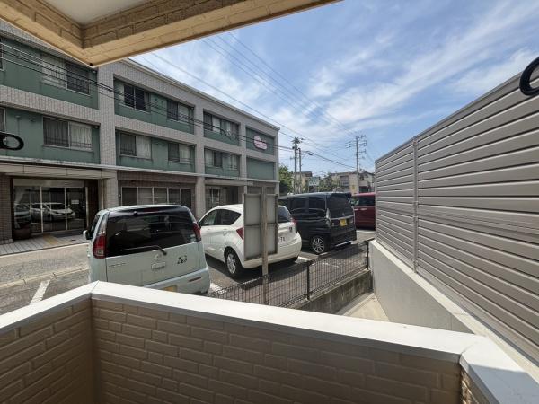 福岡市東区千早２丁目のアパート