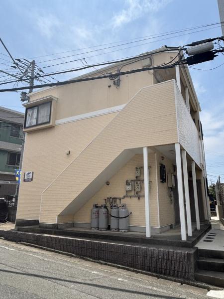 福岡市東区千早２丁目のアパート