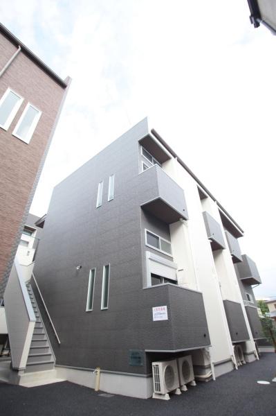 福岡市博多区吉塚１丁目のアパート