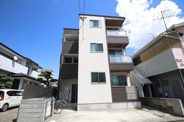 福岡市東区原田２丁目のアパート