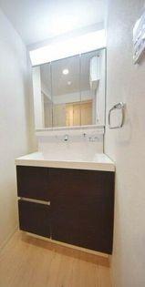 福岡市博多区吉塚５丁目のマンション