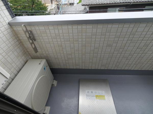福岡市博多区吉塚２丁目のアパート
