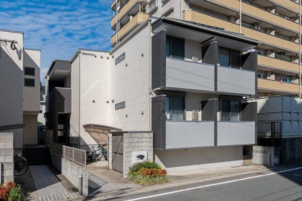 福岡市東区原田１丁目のアパート