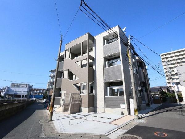 福岡市東区原田１丁目のアパート