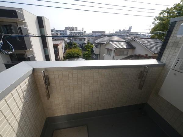 福岡市東区原田１丁目のアパート
