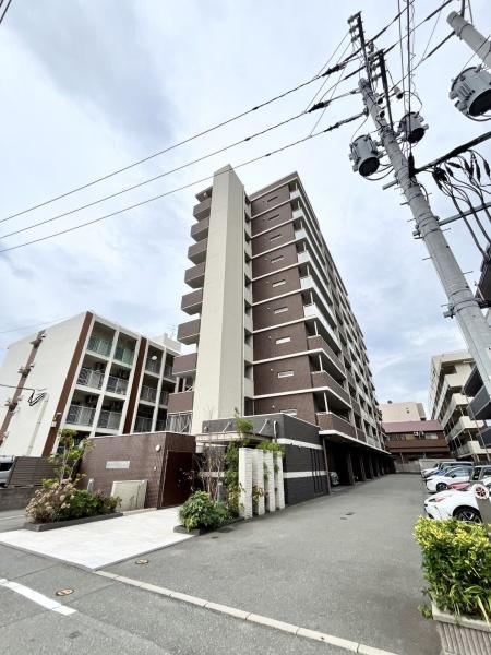 福岡市博多区吉塚５丁目のマンション