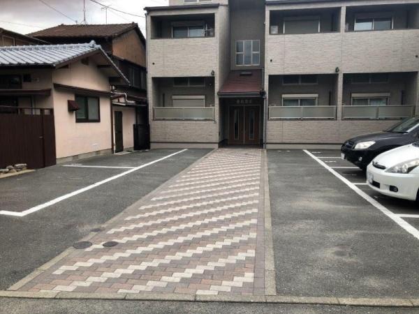 福岡市東区箱崎２丁目のアパート