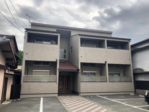福岡市東区箱崎２丁目のアパート