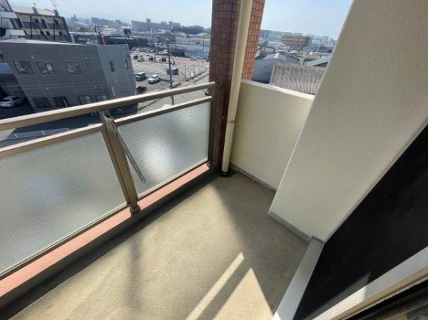 福岡市東区二又瀬のマンション
