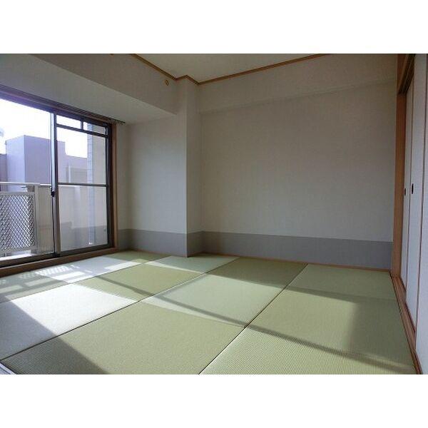 福岡市博多区吉塚４丁目のマンション