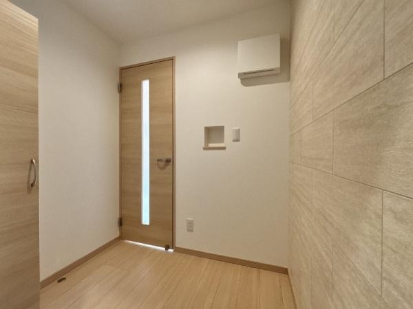 福岡市東区若宮5丁目のアパート(玄関)