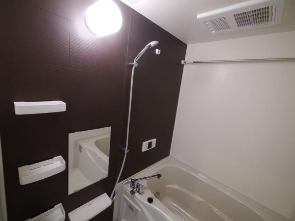 福岡市東区原田1丁目のアパート(玄関)