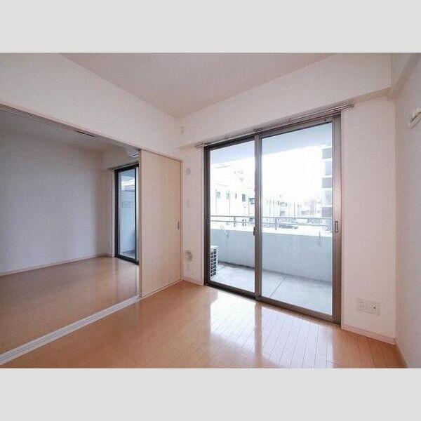 福岡市博多区吉塚６丁目のマンション