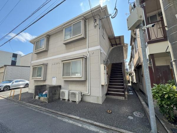 福岡市東区箱崎1丁目のアパート