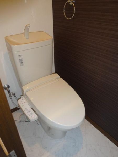 福岡市東区名島２丁目のアパート